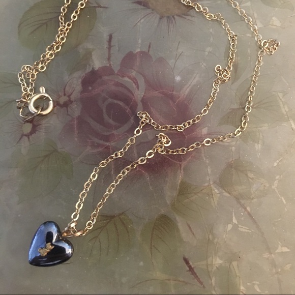 Black heart necklace with gold accent - Picture 2 of 2